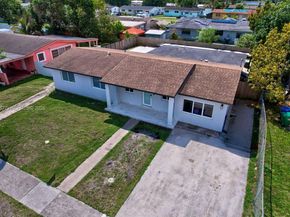 330 NW 195th Ter, Miami Gardens FL 33169