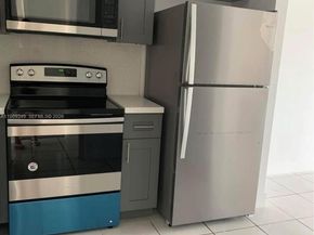 7505 SW 82nd St 306, Miami FL 33143