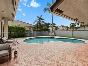 10912 NW 2nd St, Plantation FL 33324