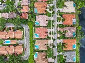 10912 NW 2nd St, Plantation FL 33324