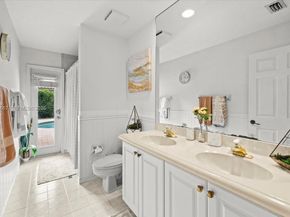 10912 NW 2nd St, Plantation FL 33324