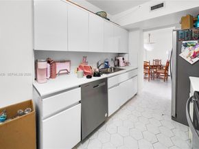 3800 Hillcrest Dr 1007, Hollywood FL 33021