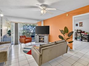 4172 Inverrary Dr 503, Lauderhill FL 33319