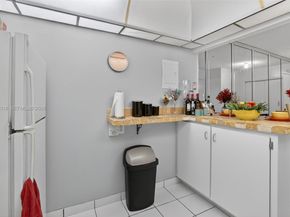 4172 Inverrary Dr 503, Lauderhill FL 33319