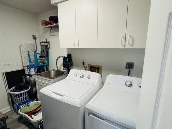 9725 NW 52nd St 114, Doral FL 33178