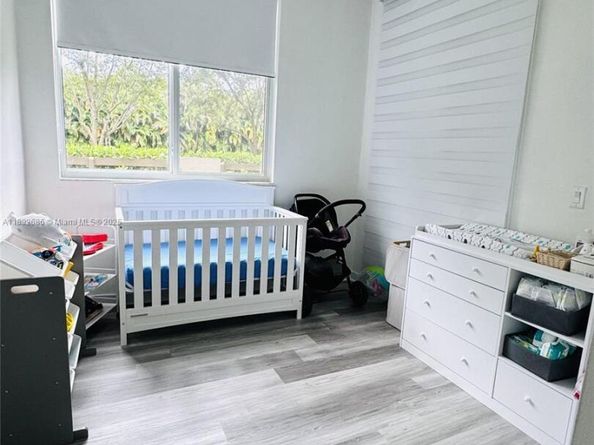 9725 NW 52nd St 114, Doral FL 33178