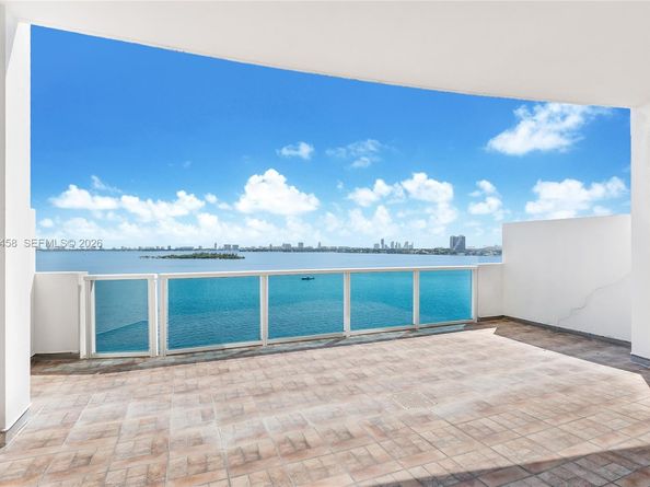 725 NE 22nd St 7B, Miami FL 33137