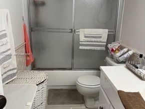 2821 N Miami Beach Blvd 2I, North Miami Beach FL 33160