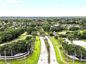 10310 Camelback Ln, Boca Raton FL 33498