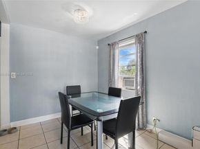 936 38th St, West Palm Beach FL 33407