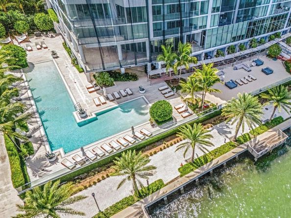 2900 NE 7th Ave 4407, Miami FL 33137