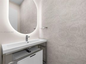 7301 SW 173rd St, Palmetto Bay FL 33157