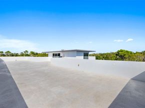 7301 SW 173rd St, Palmetto Bay FL 33157