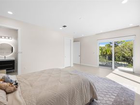 7301 SW 173rd St, Palmetto Bay FL 33157