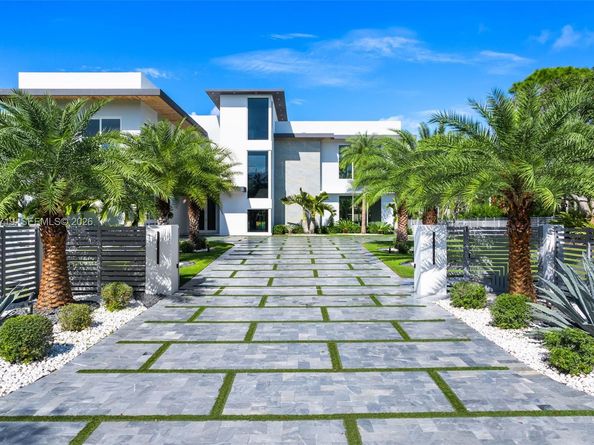 7301 SW 173rd St, Palmetto Bay FL 33157