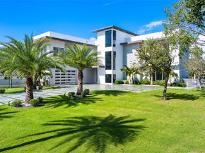 7301 SW 173rd St, Palmetto Bay FL 33157