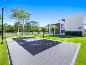 7301 SW 173rd St, Palmetto Bay FL 33157