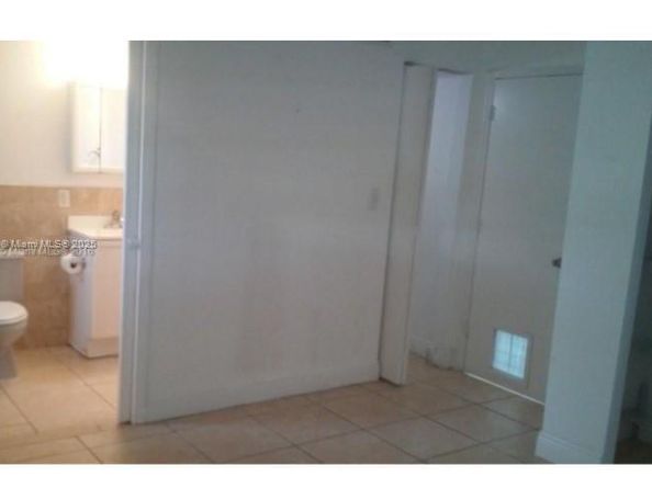 3901 SW 112th Ave 25, Miami FL 33165