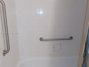 1400 SW 124th Ter 111Q, Pembroke Pines FL 33027