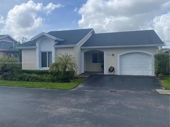 10090 NW 57th St