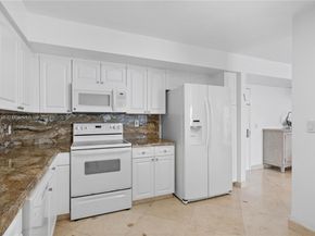 3500 Mystic Pointe Dr 3502, Aventura FL 33180