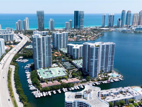 3500 Mystic Pointe Dr 3502, Aventura FL 33180