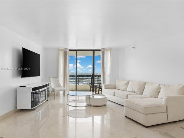 3500 Mystic Pointe Dr 3502, Aventura FL 33180