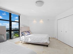 3500 Mystic Pointe Dr 3502, Aventura FL 33180