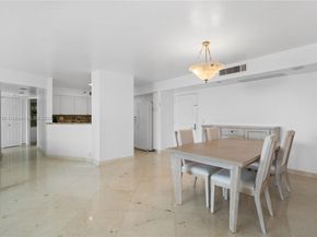 3500 Mystic Pointe Dr 3502, Aventura FL 33180