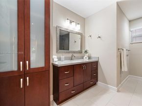 1020 SW 22nd St, Miami FL 33129