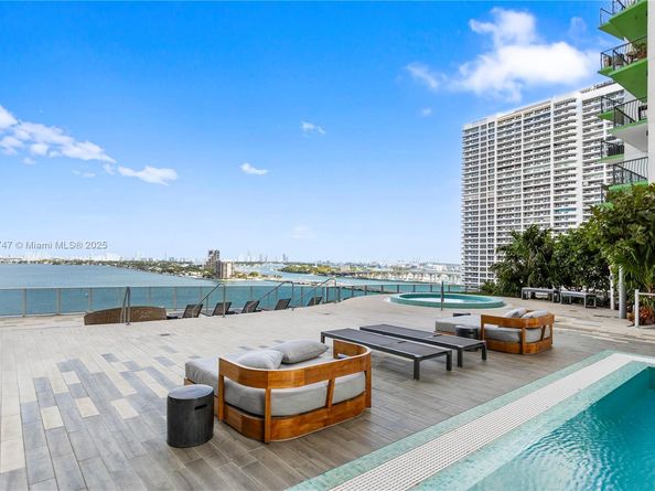 488 NE 18th St 3401, Miami FL 33132