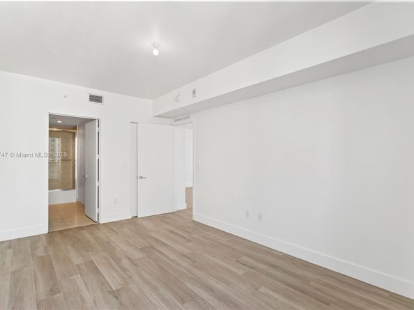 488 NE 18th St 3401, Miami FL 33132