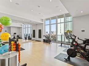 488 NE 18th St 3401, Miami FL 33132