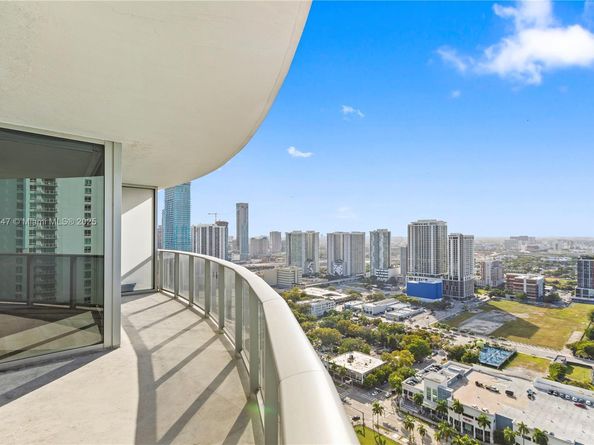 488 NE 18th St 3401, Miami FL 33132