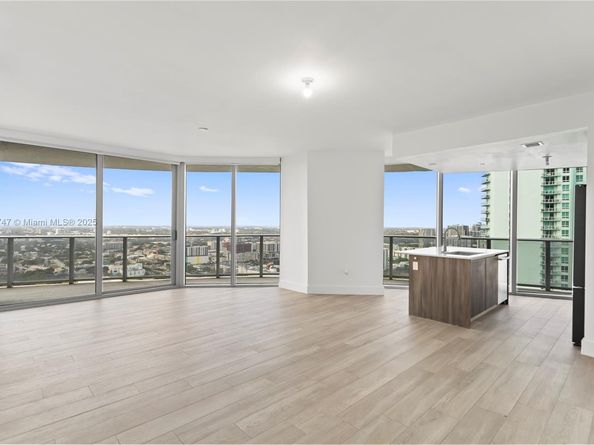 488 NE 18th St 3401, Miami FL 33132