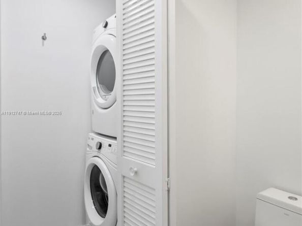 488 NE 18th St 3401, Miami FL 33132