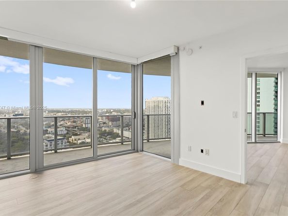 488 NE 18th St 3401, Miami FL 33132