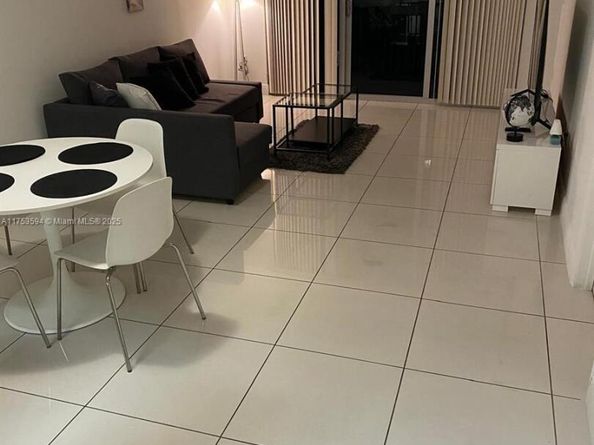 1750 N Bayshore Dr 2905, Miami FL 33132