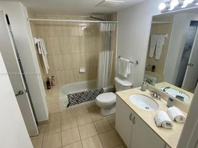 1750 N Bayshore Dr 2905, Miami FL 33132