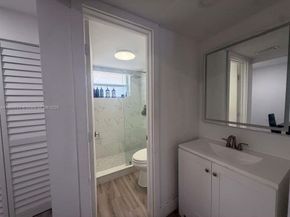 18900 NE 3rd Ct 509, Miami FL 33179