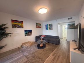 18900 NE 3rd Ct 509, Miami FL 33179