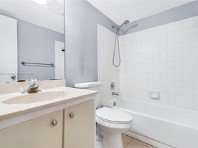 11530 NW 10th St 11530, Pembroke Pines FL 33026