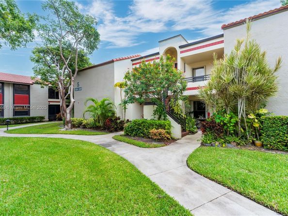 11530 NW 10th St 11530, Pembroke Pines FL 33026