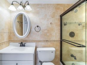 2025 NE 164th St 907, North Miami Beach FL 33162