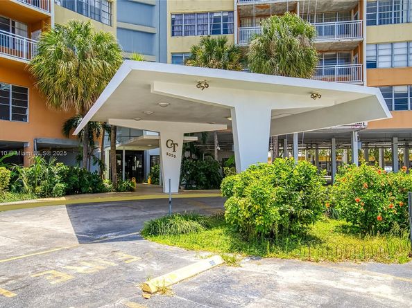 2025 NE 164th St 907, North Miami Beach FL 33162