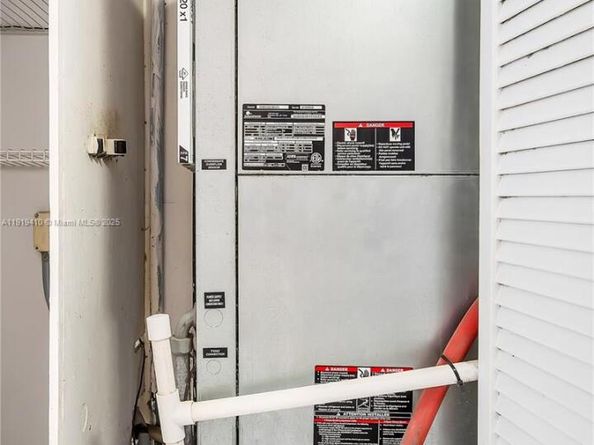 2025 NE 164th St 907, North Miami Beach FL 33162