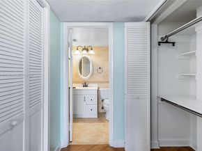 2025 NE 164th St 907, North Miami Beach FL 33162