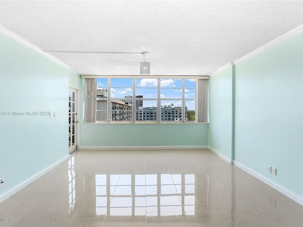 2025 NE 164th St 907, North Miami Beach FL 33162