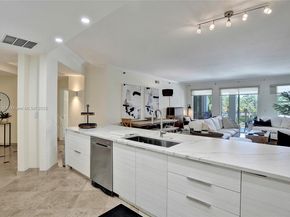 3700 Island Blvd C206, Aventura FL 33160