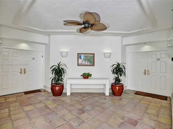 3700 Island Blvd C206, Aventura FL 33160